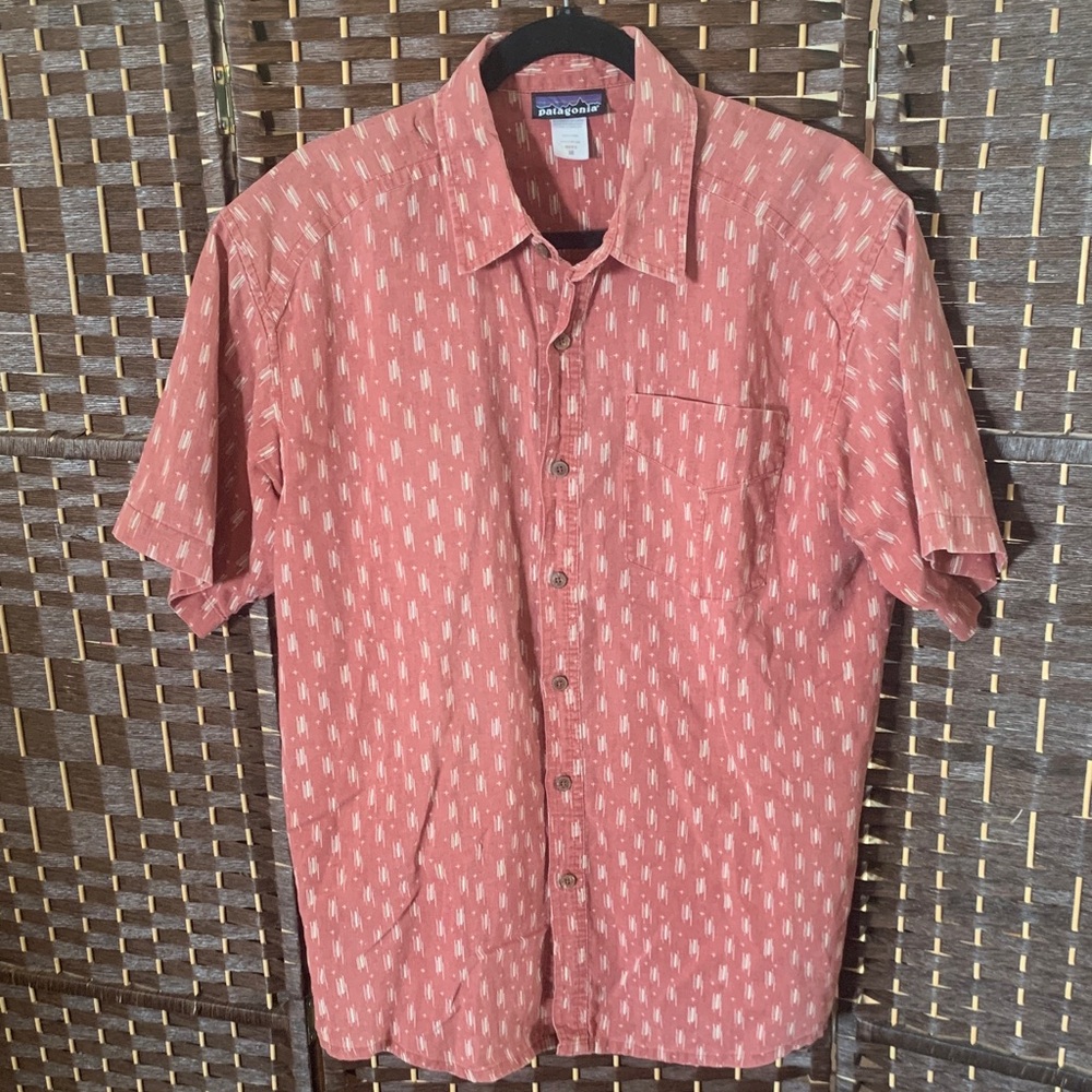 Patagonia men’s button down size M